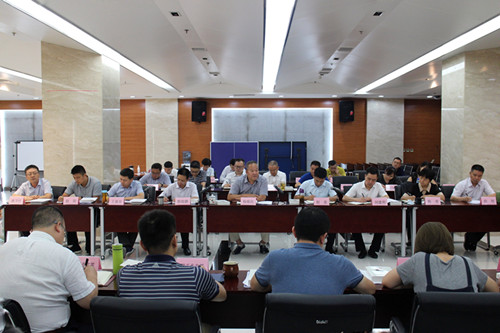 西投控股召開黨總支（擴(kuò)大）會(huì)議暨中心組學(xué)習(xí)會(huì)議學(xué)習(xí)習(xí)總書記講話精神及中央、省、市相關(guān)會(huì)議文件精神